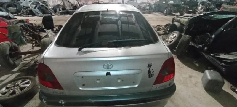 Дверь багажника со стеклом TOYOTA Avensis ЛИФТБЕК