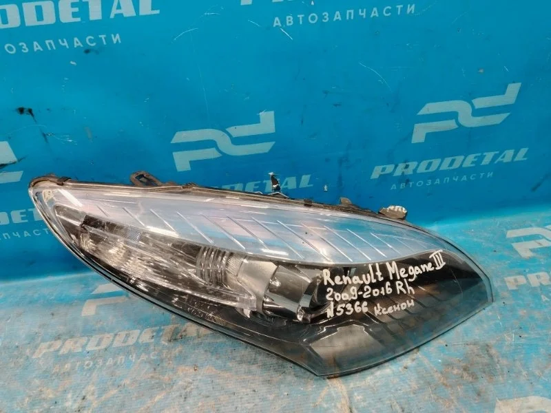Фара правая Renault Megane 2012-2016