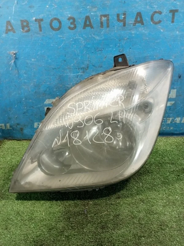 Фара передняя левая Mercedes-Benz Sprinter W906