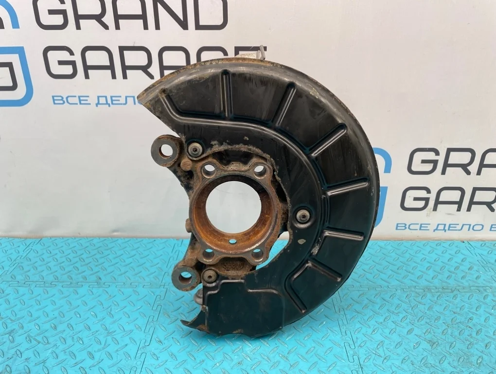 Кулак Volkswagen Tiguan 2010 1K0407255AA 5N1 CCZC 2.0, передний левый