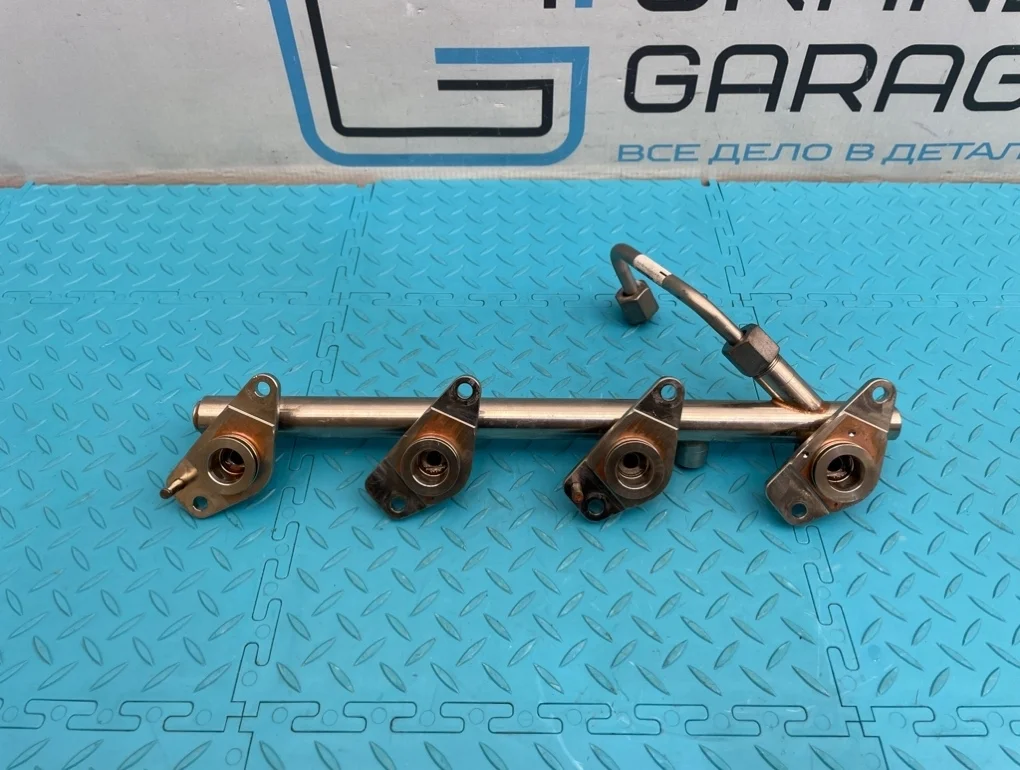 Рампа топливная Mercedes-Benz E-Class 2016 A2740701095 W213 274.920 2.0