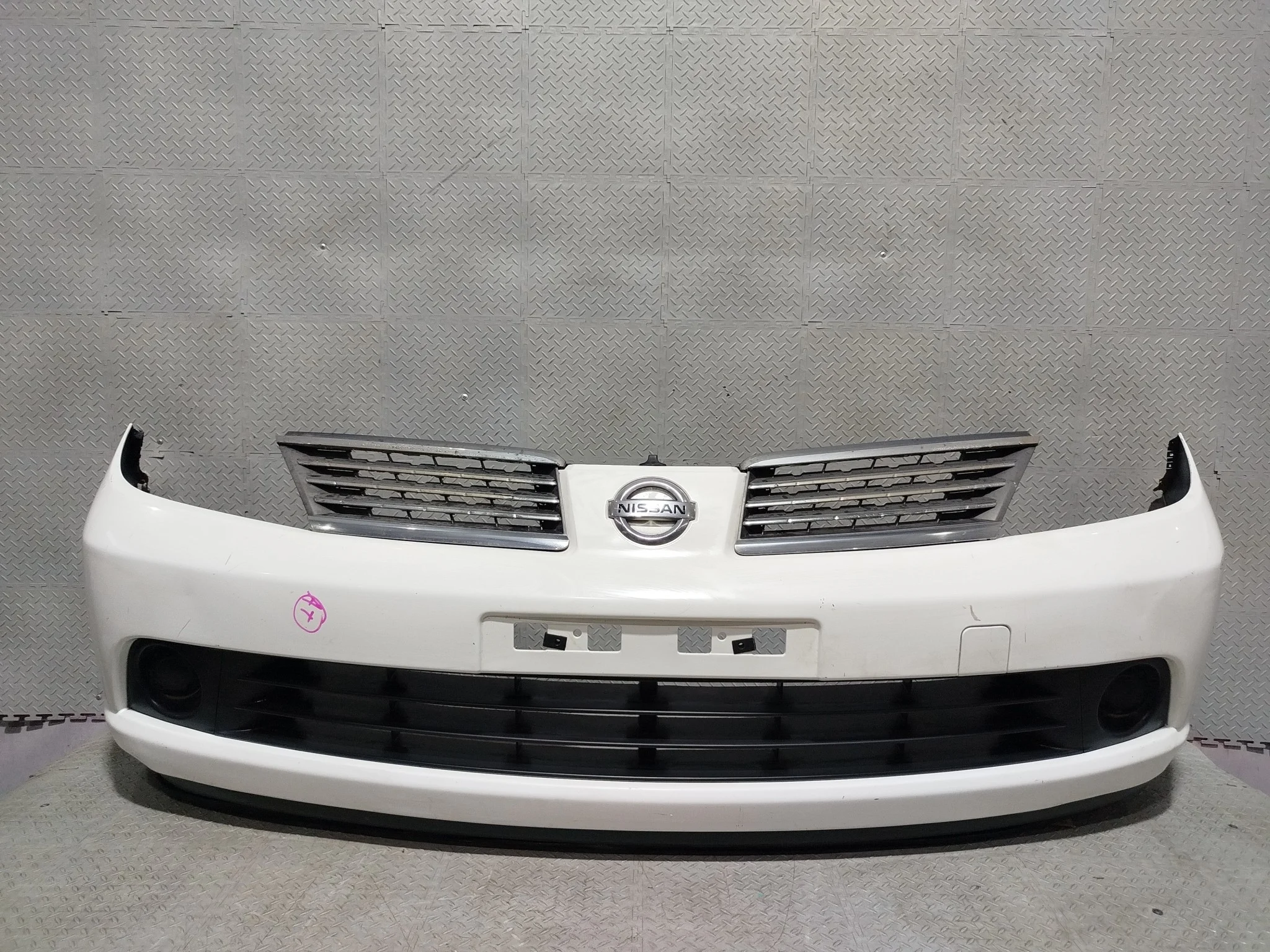 БАМПЕР NISSAN F2022ED0MA ПЕРЕД белый X119