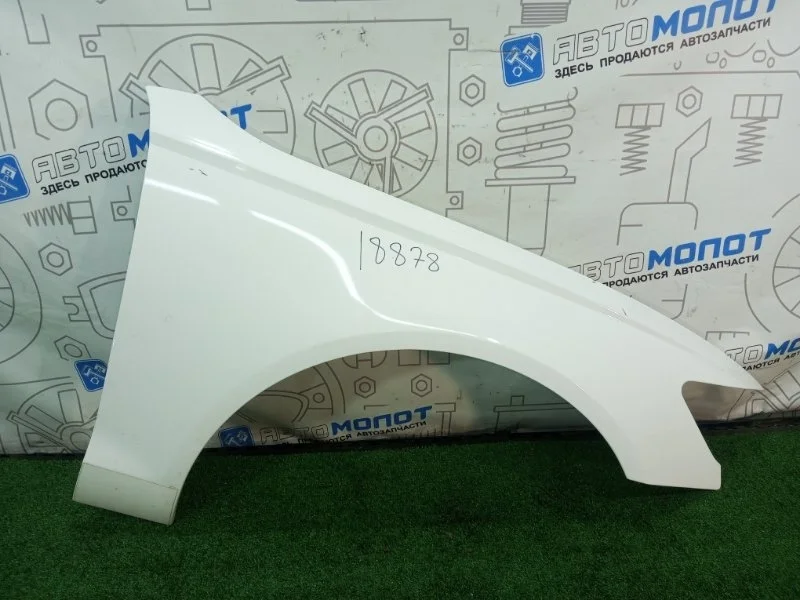 Крыло переднее правое Audi A6 Avant 4G0821102 C7 CHV