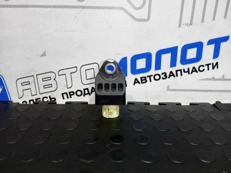 Датчик удара Subaru Forester 98231AJ000 SHJ FB20B
