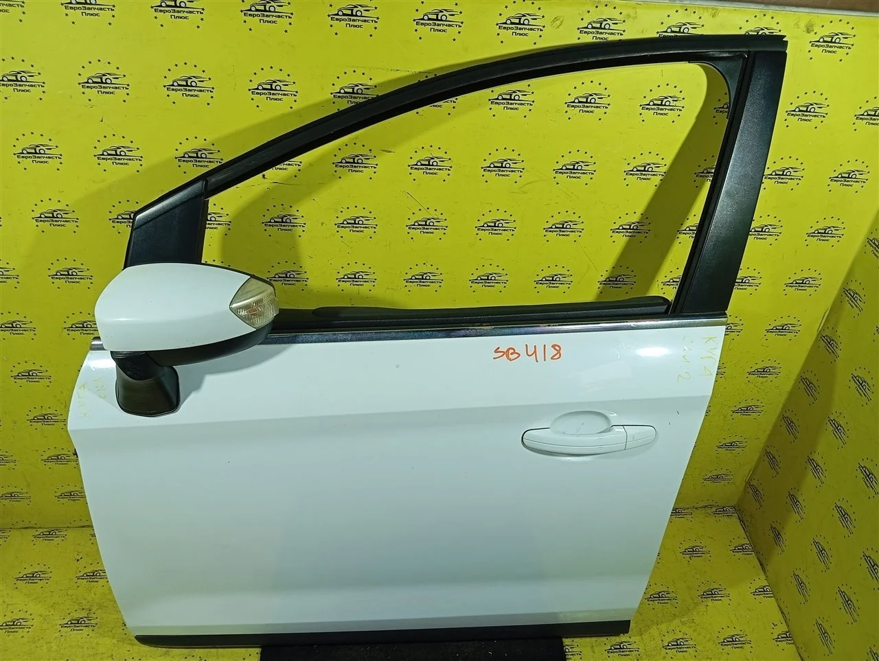 Дверь Ford Kuga 1712679 C394, передняя левая