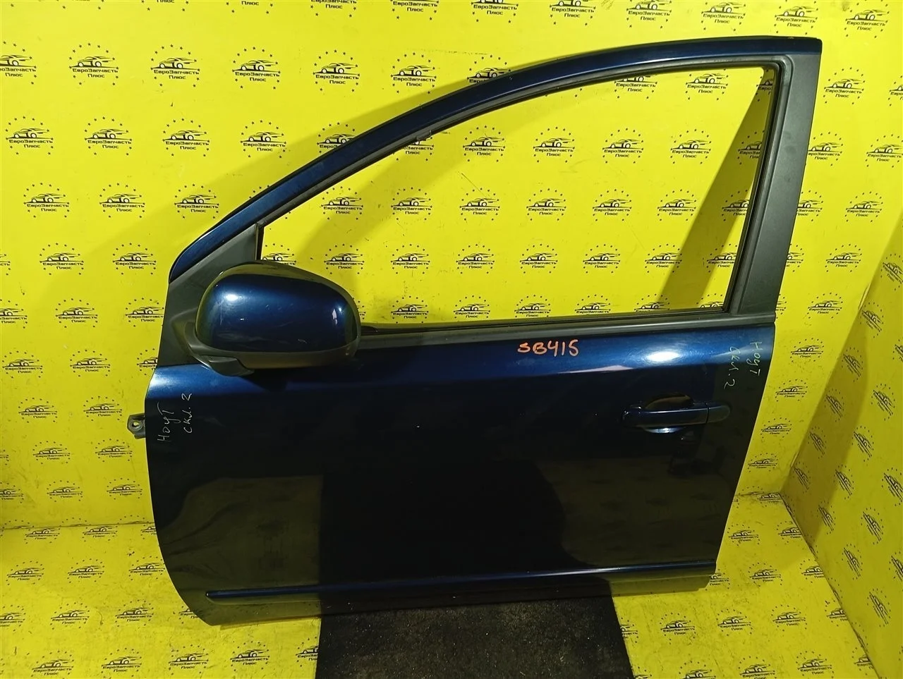 Дверь Nissan Note H21009U0M0 E11, передняя левая