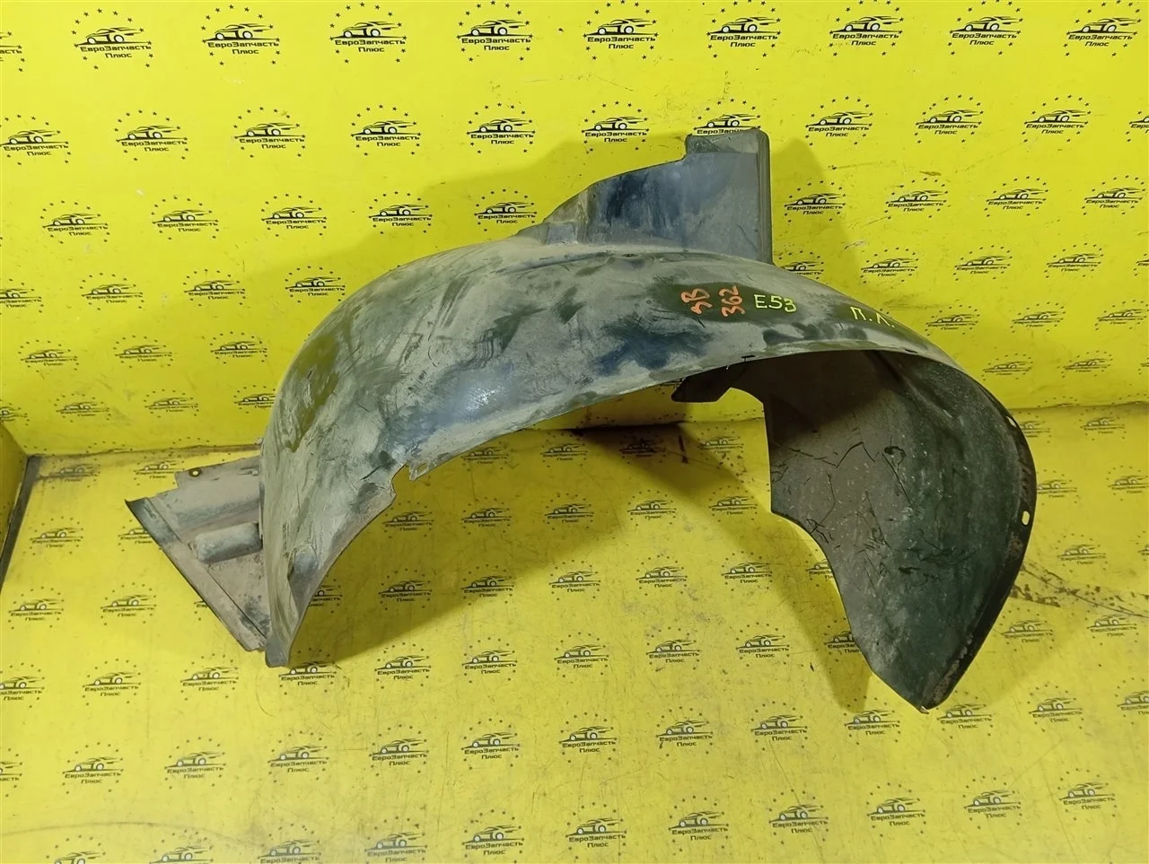 Локер, подкрылок BMW X5 51718402443 E53, передний левый