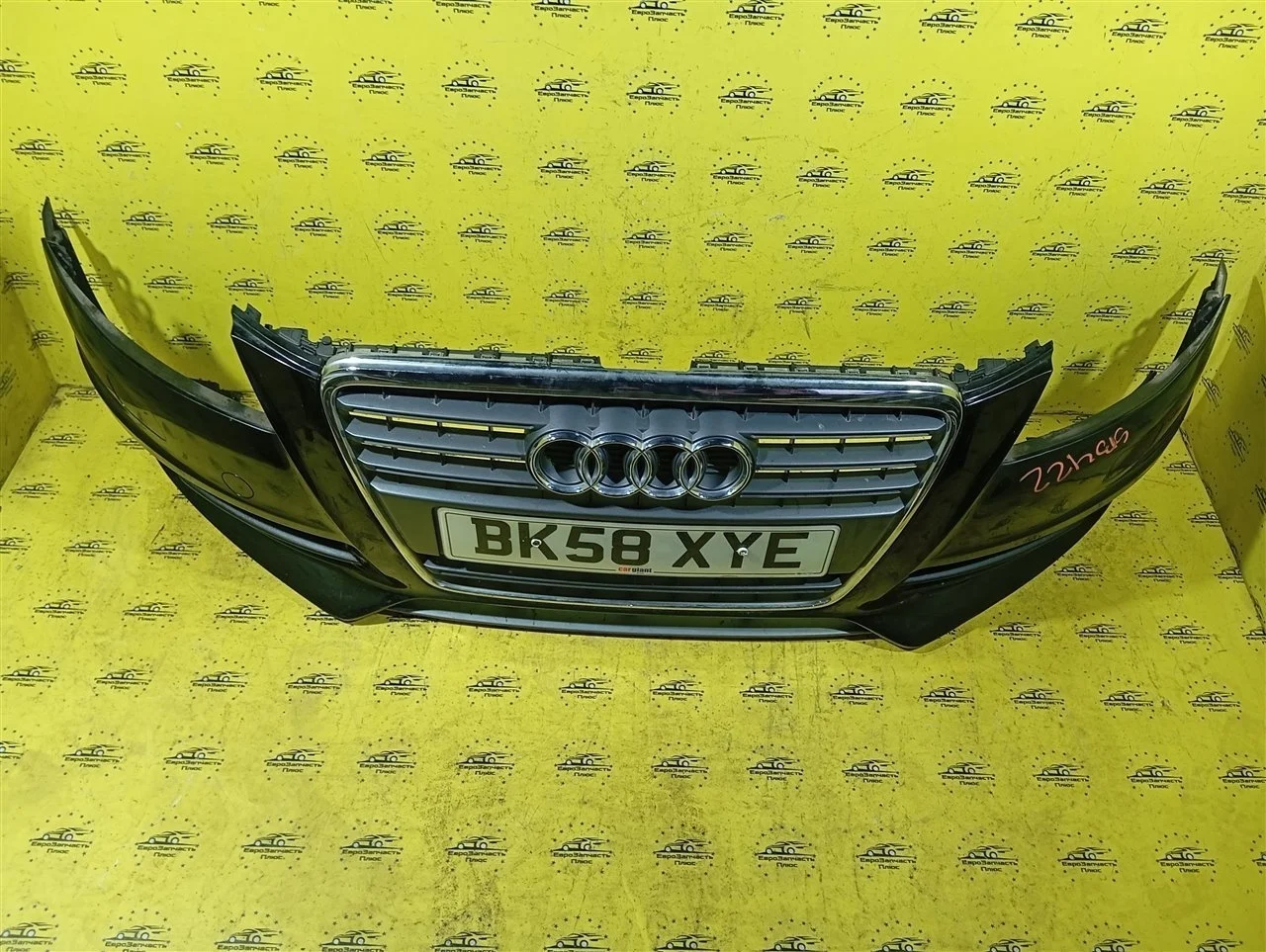 Бампер Audi A4 8K0807105 B8, передний