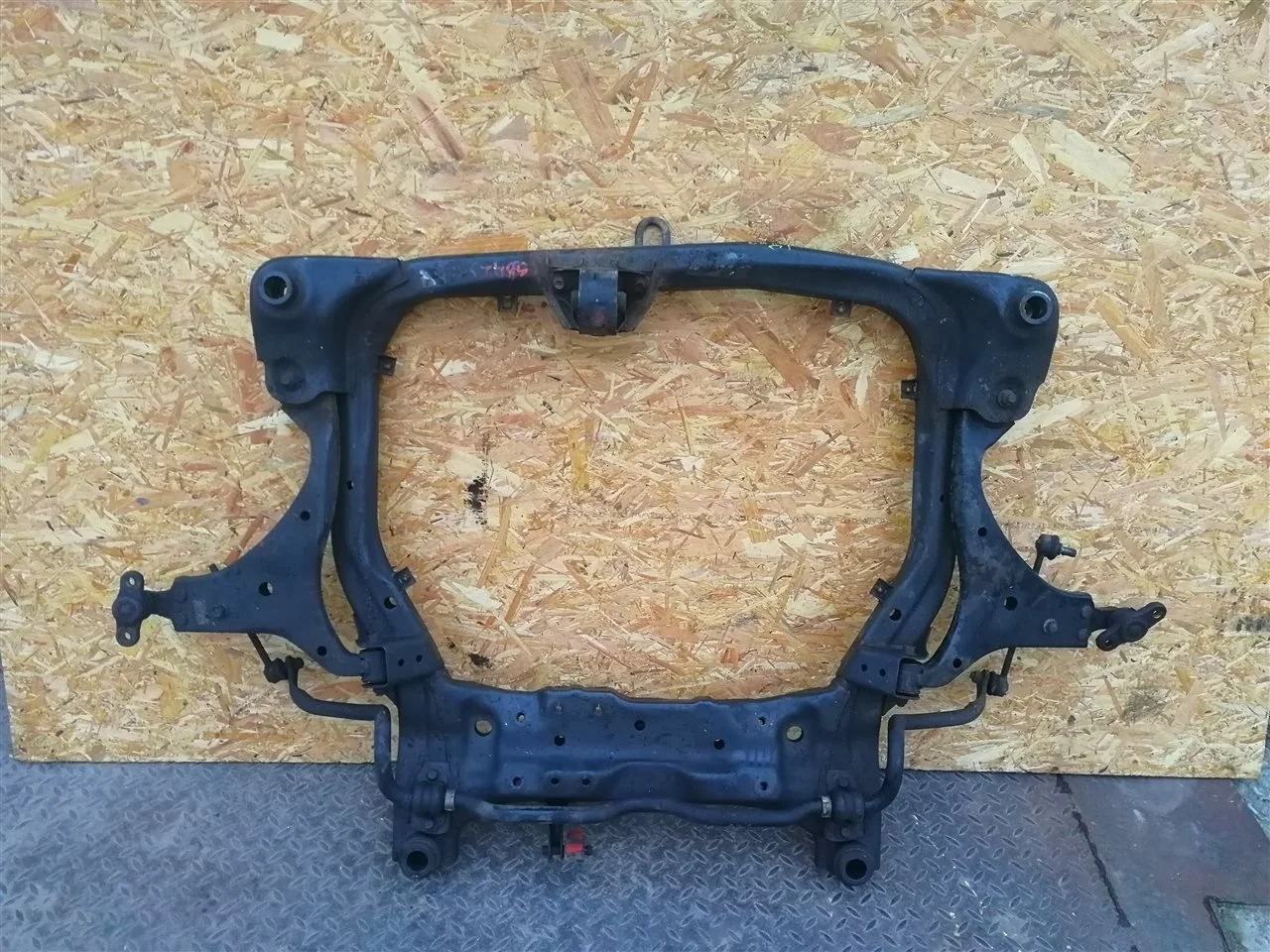 Подрамник Kia Ceed 1 624051H021 ED, передний