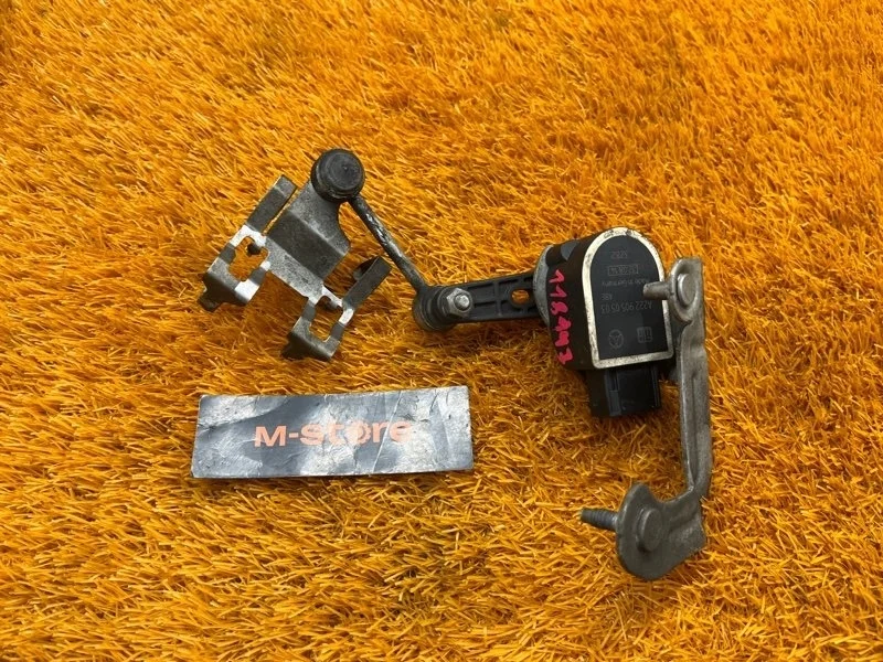 Датчик высоты дорожного просвета Mercedes-Benz C-Class 2014 A2229050503 W205 274.920, задний