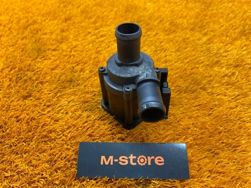 Помпа дополнительная Audi A5 2013 06H121601M 8T CDN