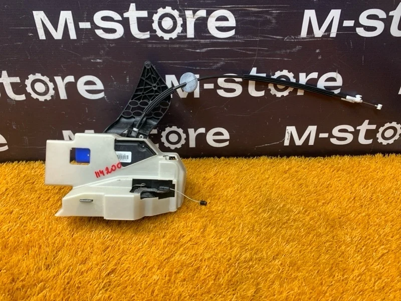 Замок двери Porsche Cayenne 2007 7L0839015D 957 M4851, задний левый