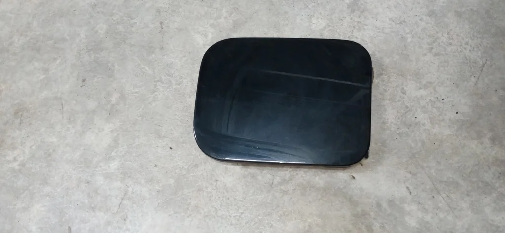 Б.у. лючок бензобака TOYOTA CAMRY V50 ASV50 TOYOTA CAMRY V50 ASV50