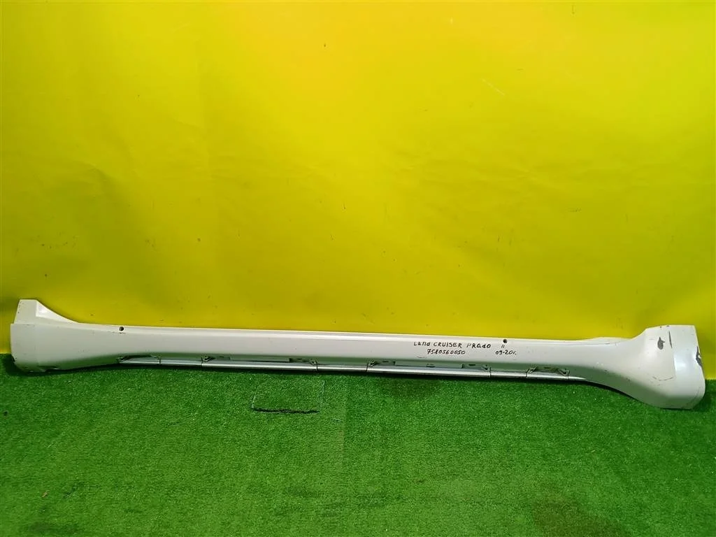 Накладка порога правая  Toyota Land Cruiser Prado 150 2009 7580560050 24991