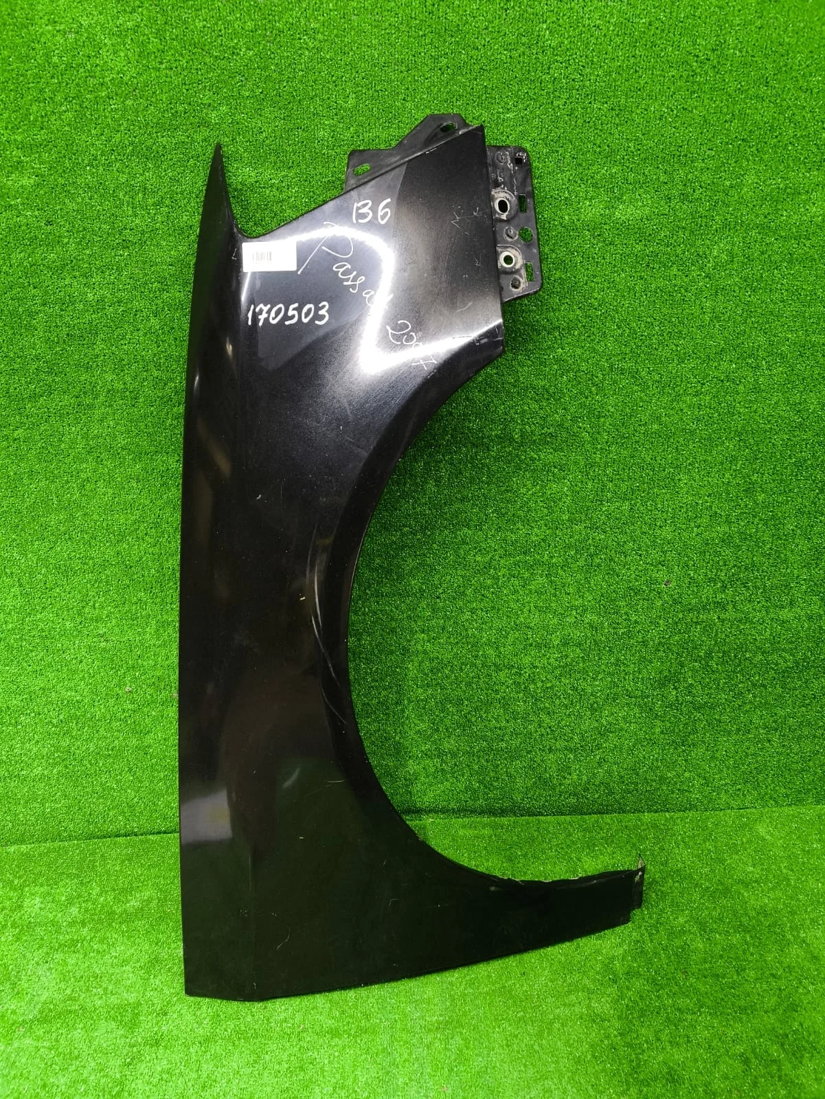 Крыло VOLKSWAGEN PASSAT B6 2005- переднее правое серое б/у PASSAT B6(2005-2010)