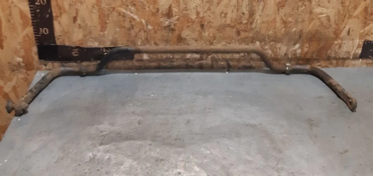 Стабилизатор задний Nissan Pathfinder III рестайлинг (2010—2014) 2011 KAF - бежевый