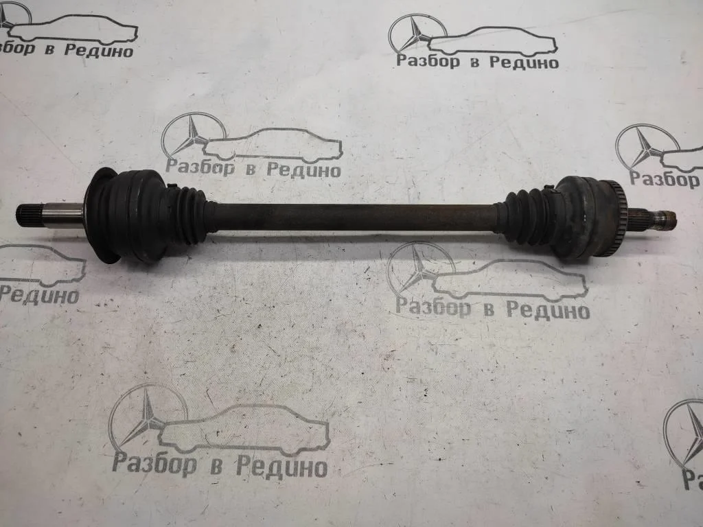 Привод задний Mercedes-Benz