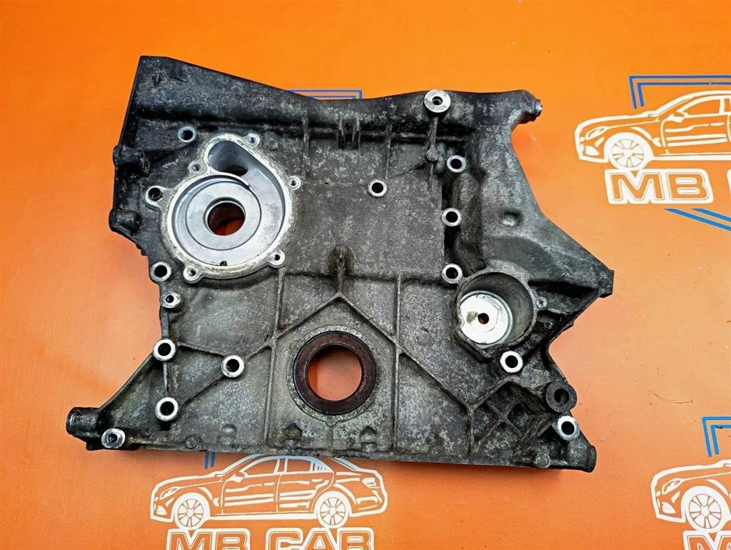 Крышка картера ГРМ Mercedes-Benz