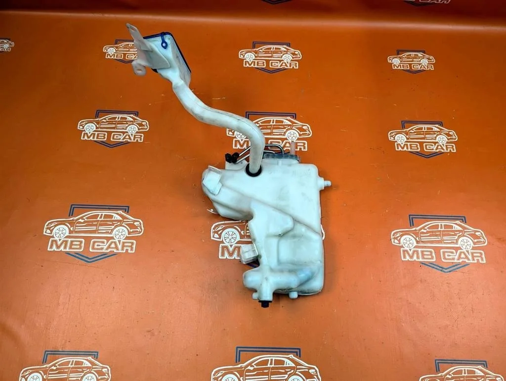 Бачок омывателя Mercedes-Benz