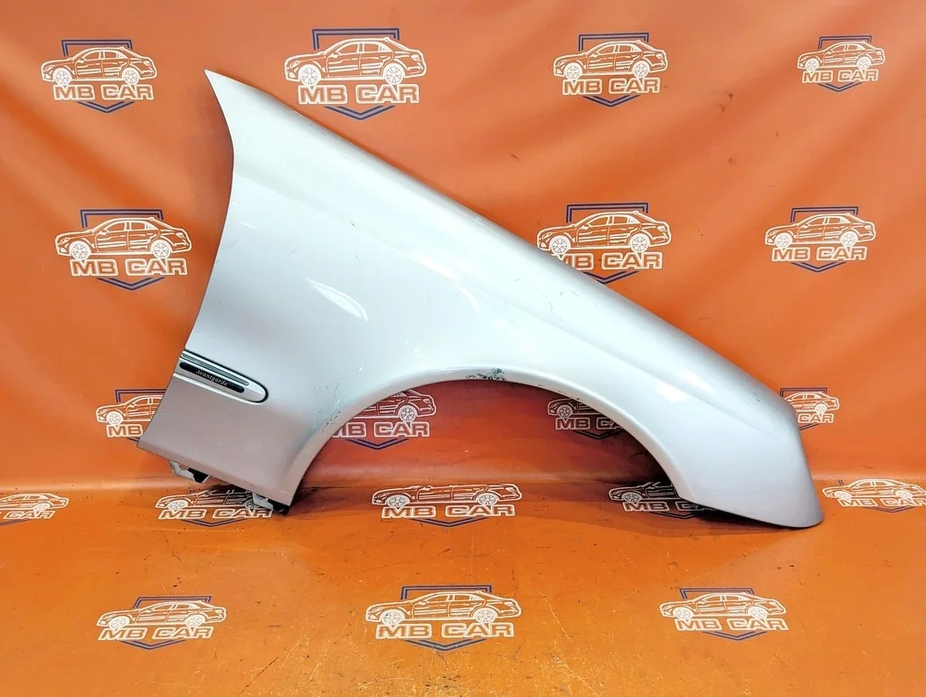 Крыло переднее правое Mercedes-Benz