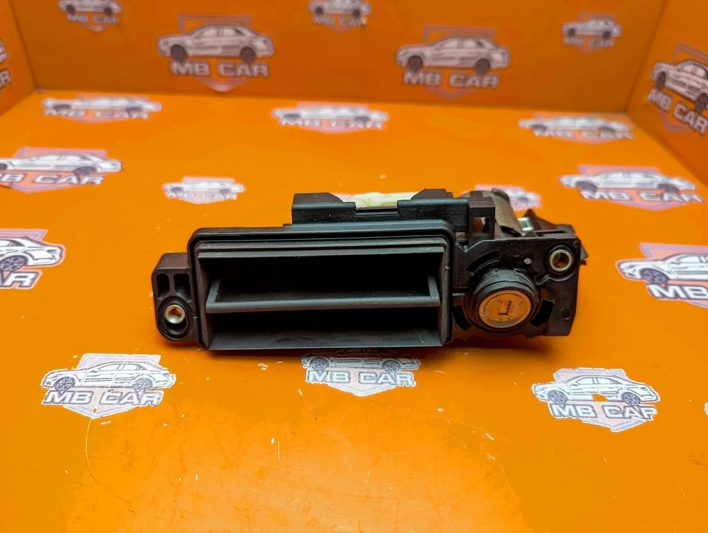 Ручка открытия багажника Mercedes-Benz