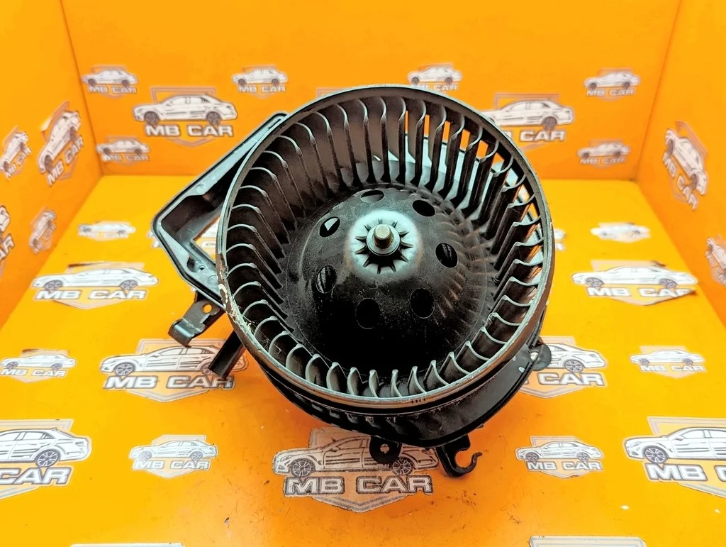 Моторчик печки Mercedes-Benz