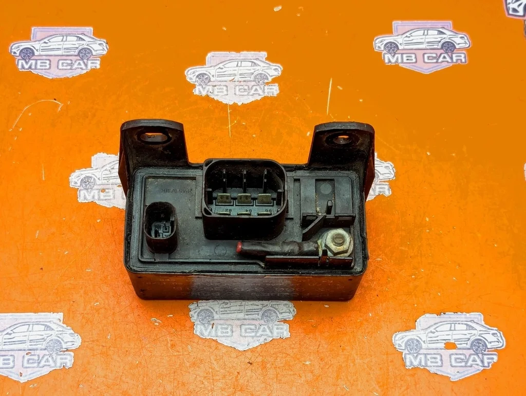 Реле свечей накала Mercedes-Benz