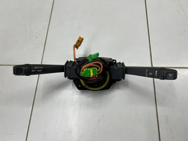 Блок подрулевых переключателей Volvo S60 СЕДАН