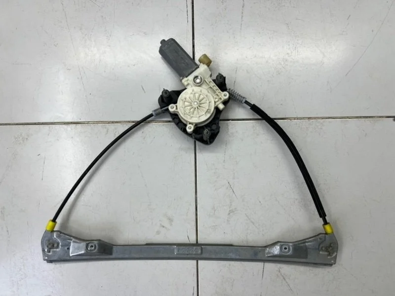 Стеклоподъемник элект. передний правый Renault