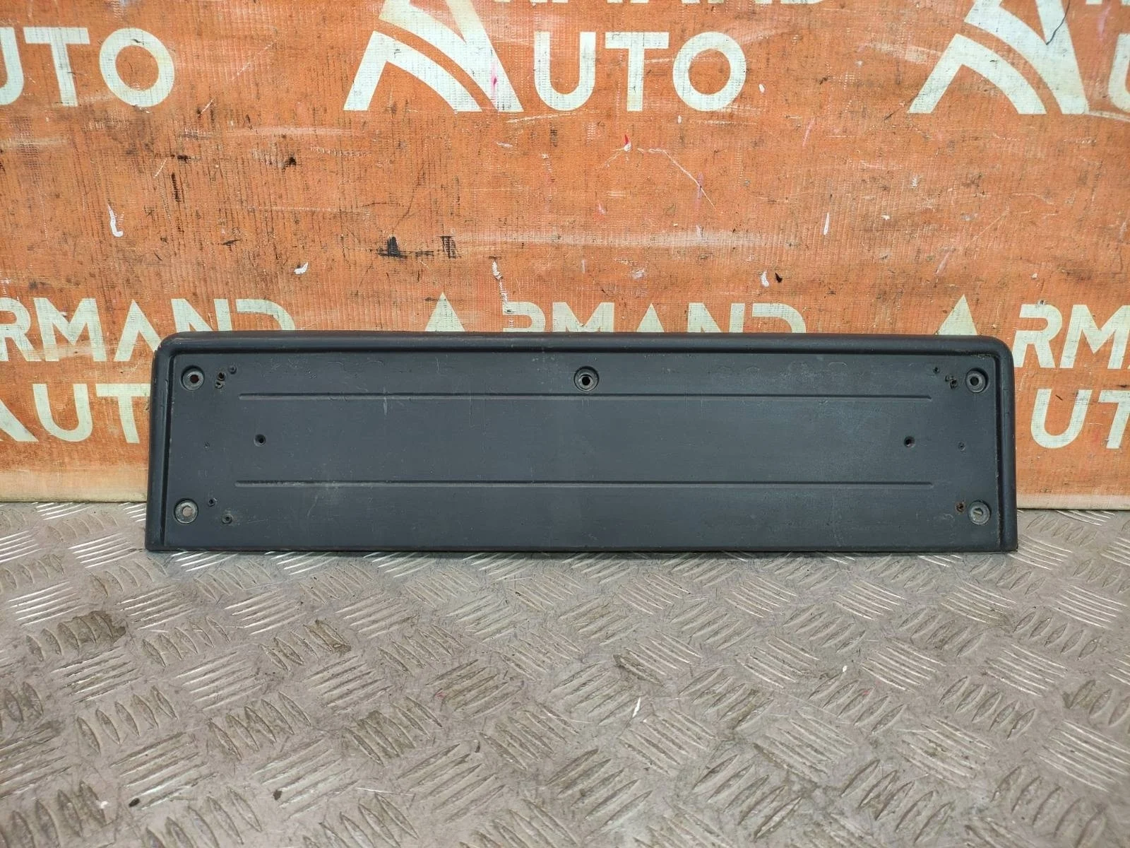 Площадка под гос номер Land Rover Range 2009-2012 3 L322