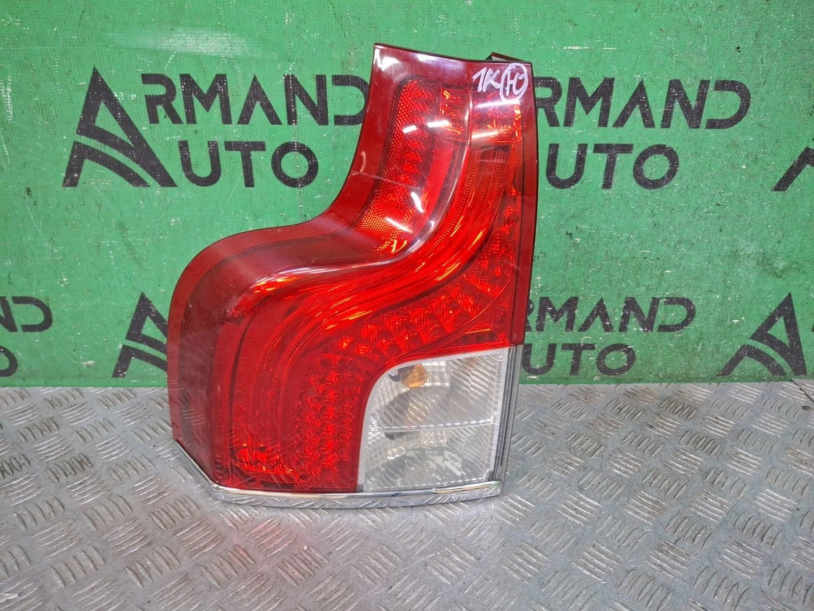 Фонарь Volvo XC90 2006-2014