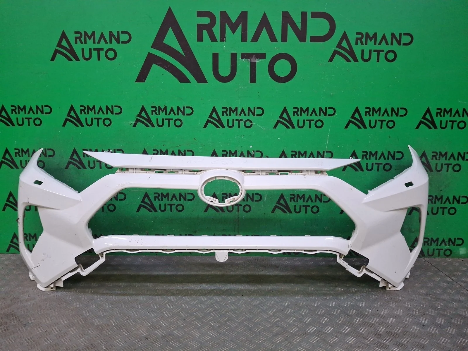 Бампер Toyota RAV4 2018-нв 5 XA50