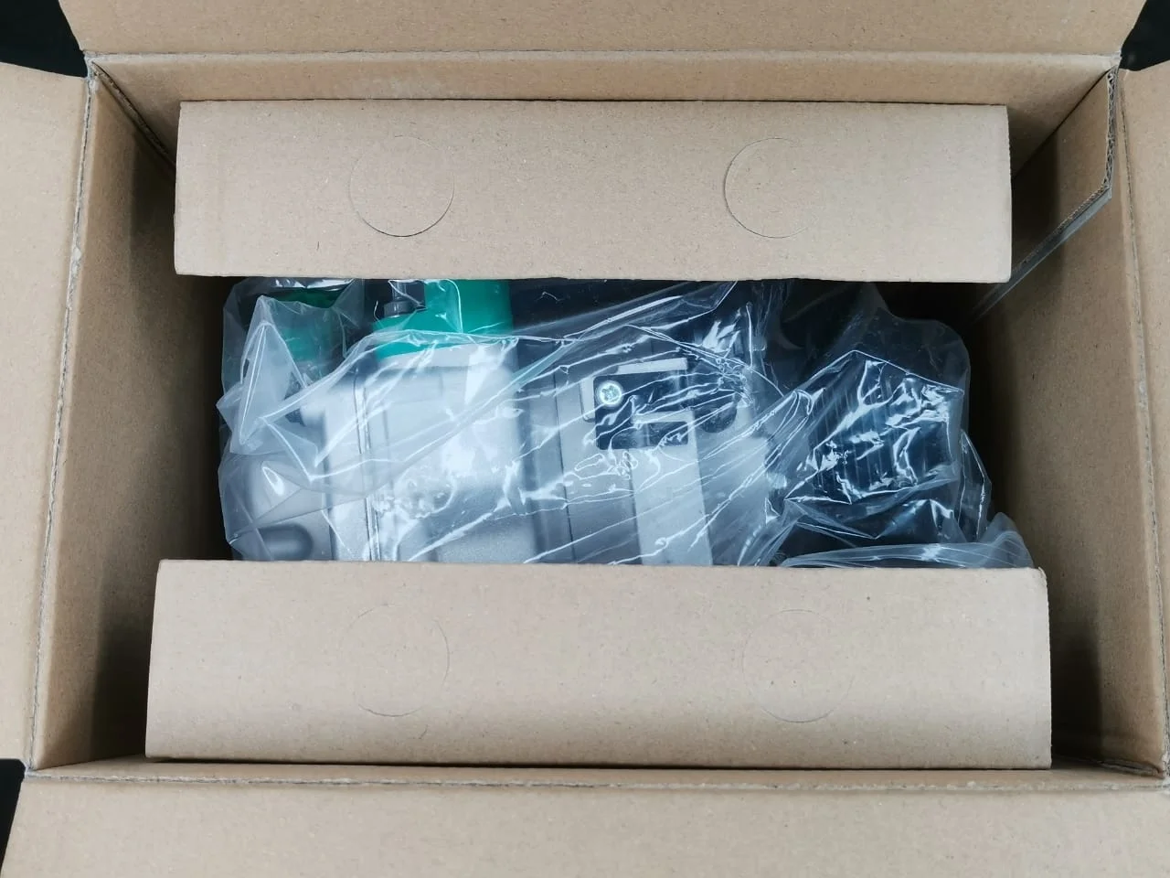 Компрессор Санта Фе, Santa Fe 3 977012W050 новый