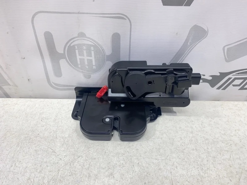 Замок крышки багажника Mercedes-benz Viano W639