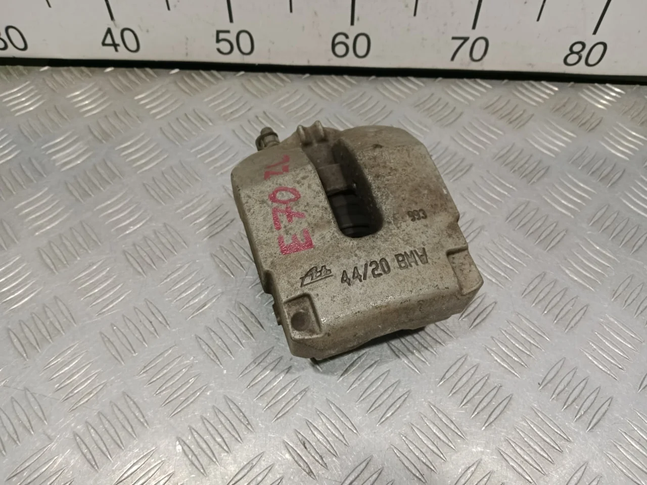 [Б/У] Суппорт тормозной задний левый [Код: 00680217 ]