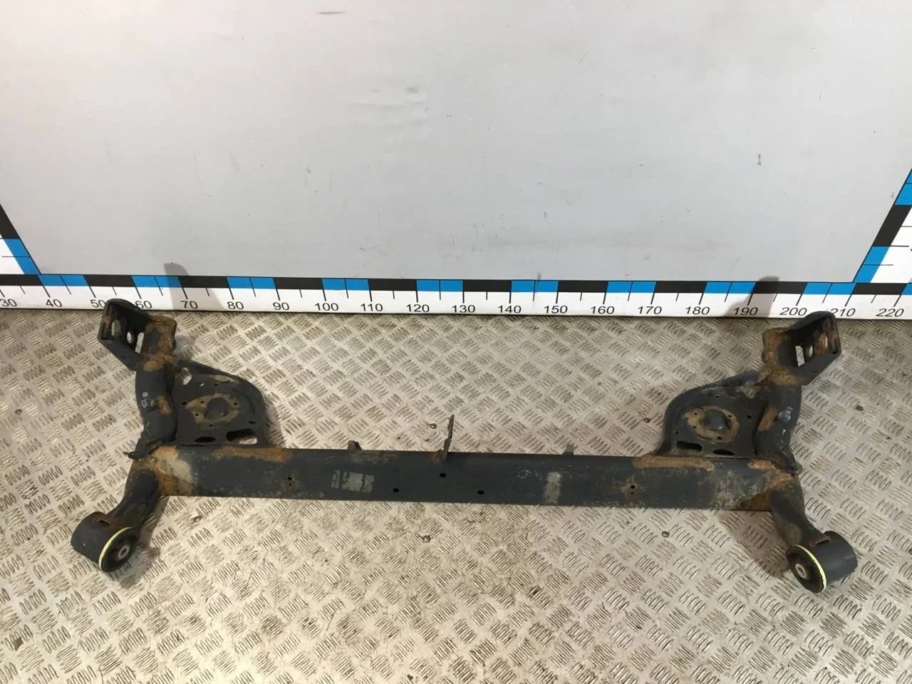 [Б/У] Балка задняя Nissan Note Micra [Код: 00677252 ]