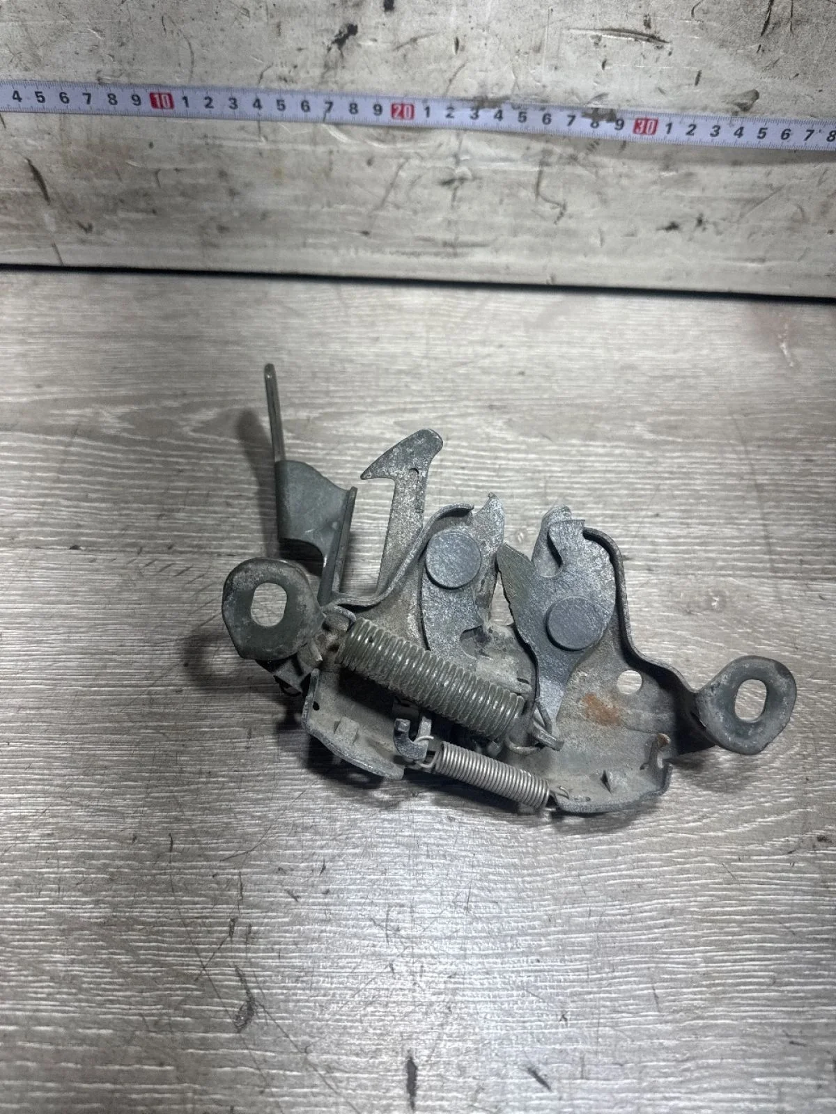 Замок капота Nissan Almera G15 (2012—2018)