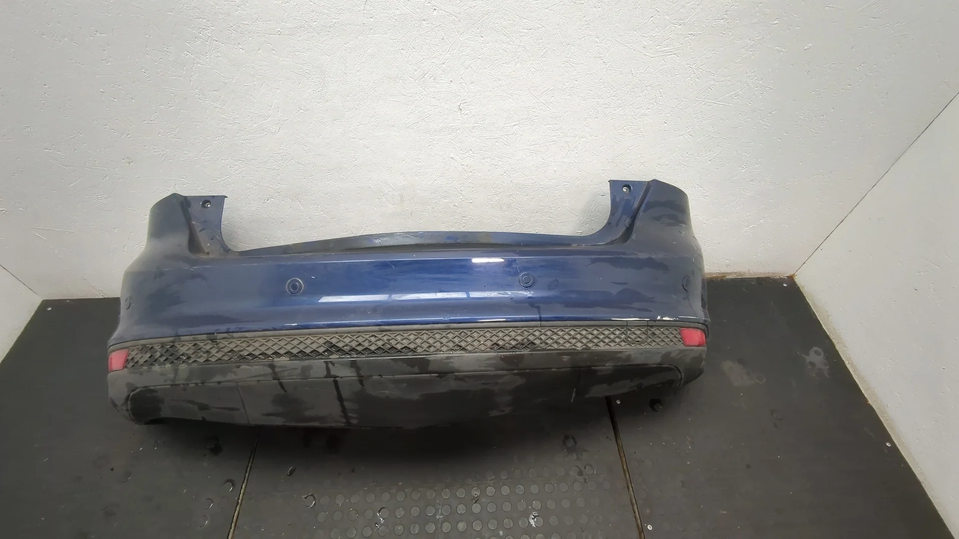 Бампер Ford Focus 3 2011-2015 КПП 5-ст.мех.(МКПП) PNDA Бензин 1.6 л Инжектор