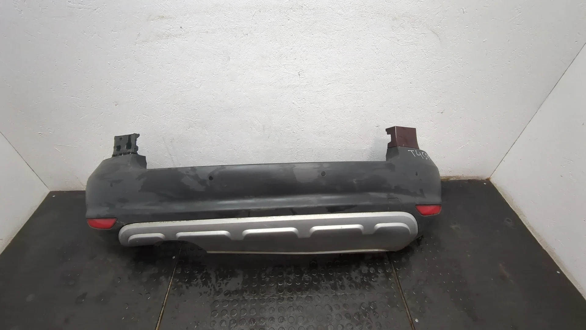 Бампер Skoda Yeti 2009-2018 КПП автомат (АКПП) CBZB Бензин 1.2 л TSI