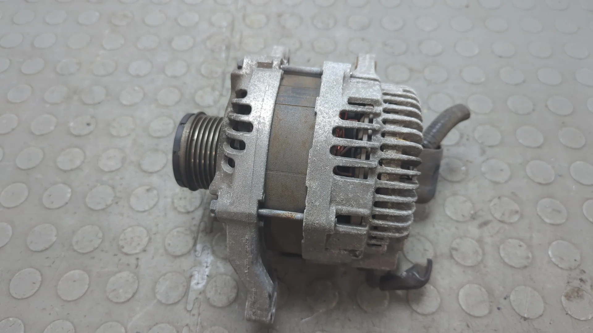 Генератор Mitsubishi Lancer 10 2007-2017 КПП 6-ст.мех.(МКПП) 4B11 Бензин 2 л Инжектор