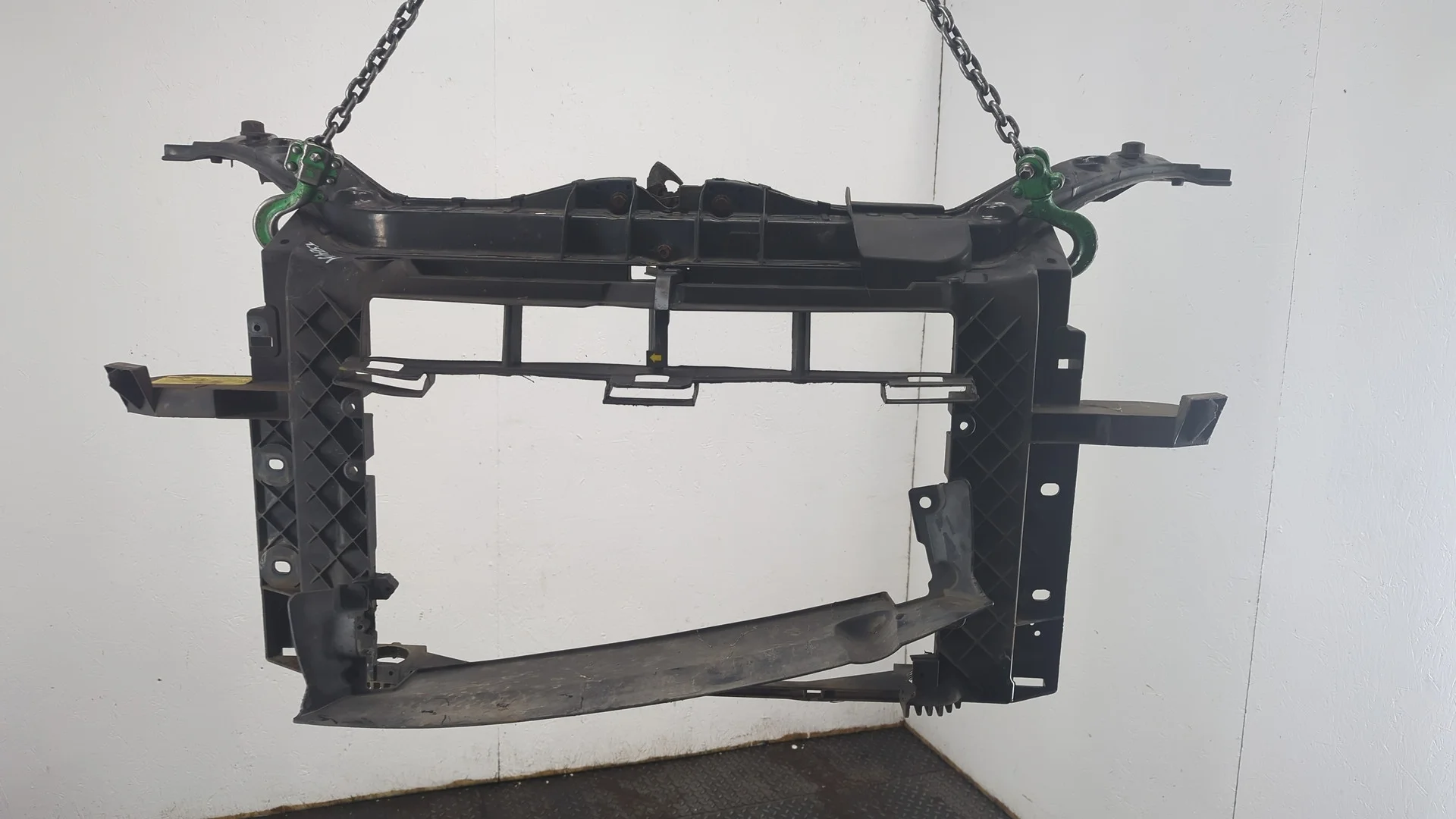 Рамка передняя (телевизор) Ford Fusion 2002-2012 КПП 5-ст.мех.(МКПП) FYJA, FYJB, FYJC Бензин 1.6 л