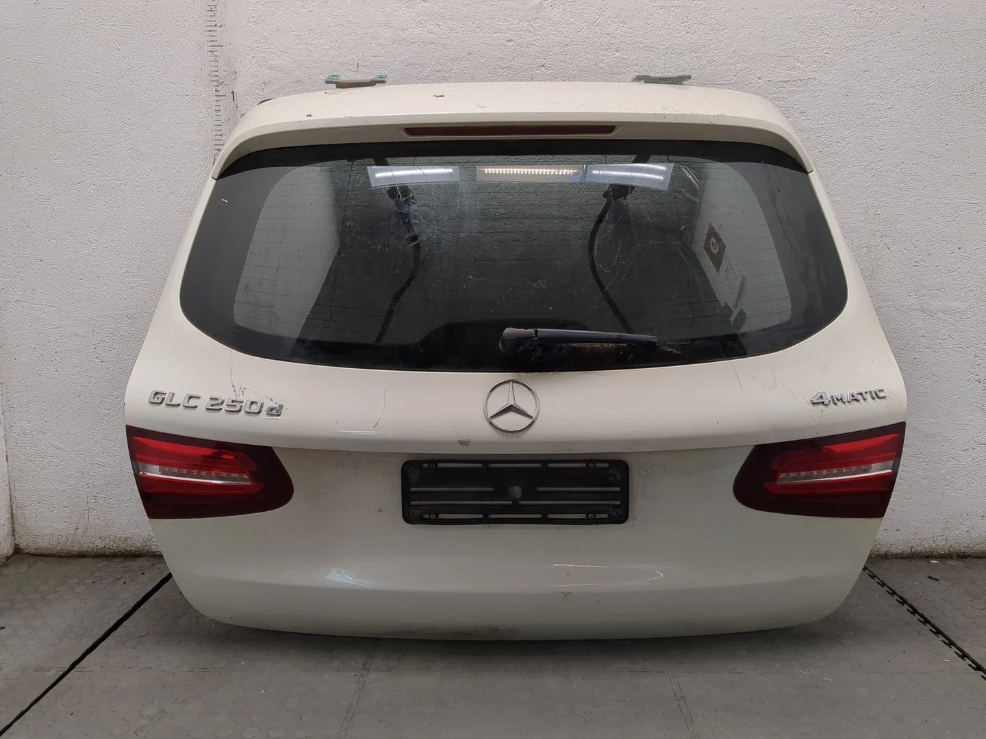 Крышка (дверь) багажника Mercedes-Benz GLC X253 2015-2022 КПП автомат 4х4 (АКПП) OM 651.921 Дизель 2.1 л CDI