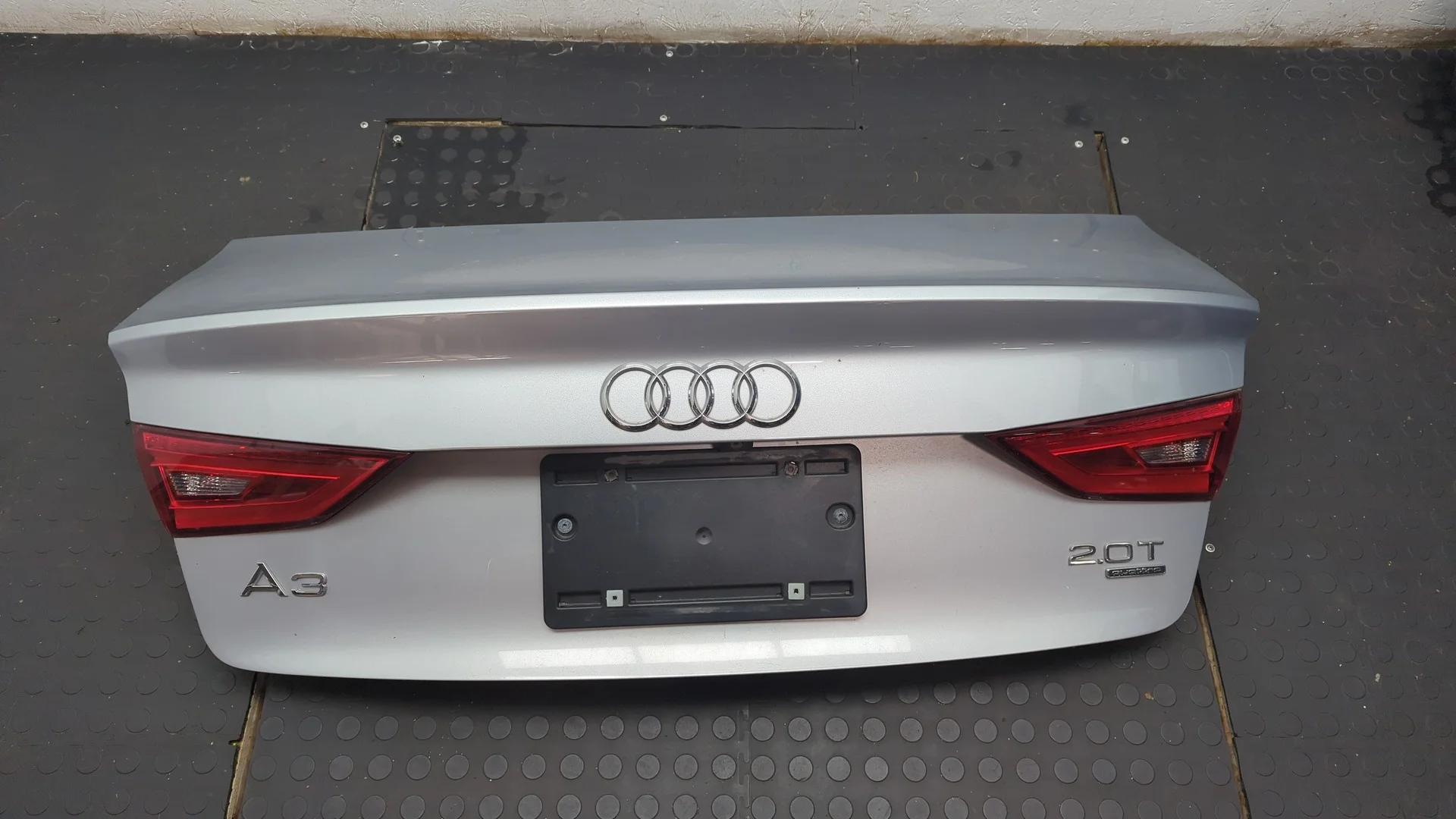 Крышка (дверь) багажника Audi A3 (8V) 2012-2020 КПП автомат 4х4 (АКПП) CNTC Бензин 2 л TFSI