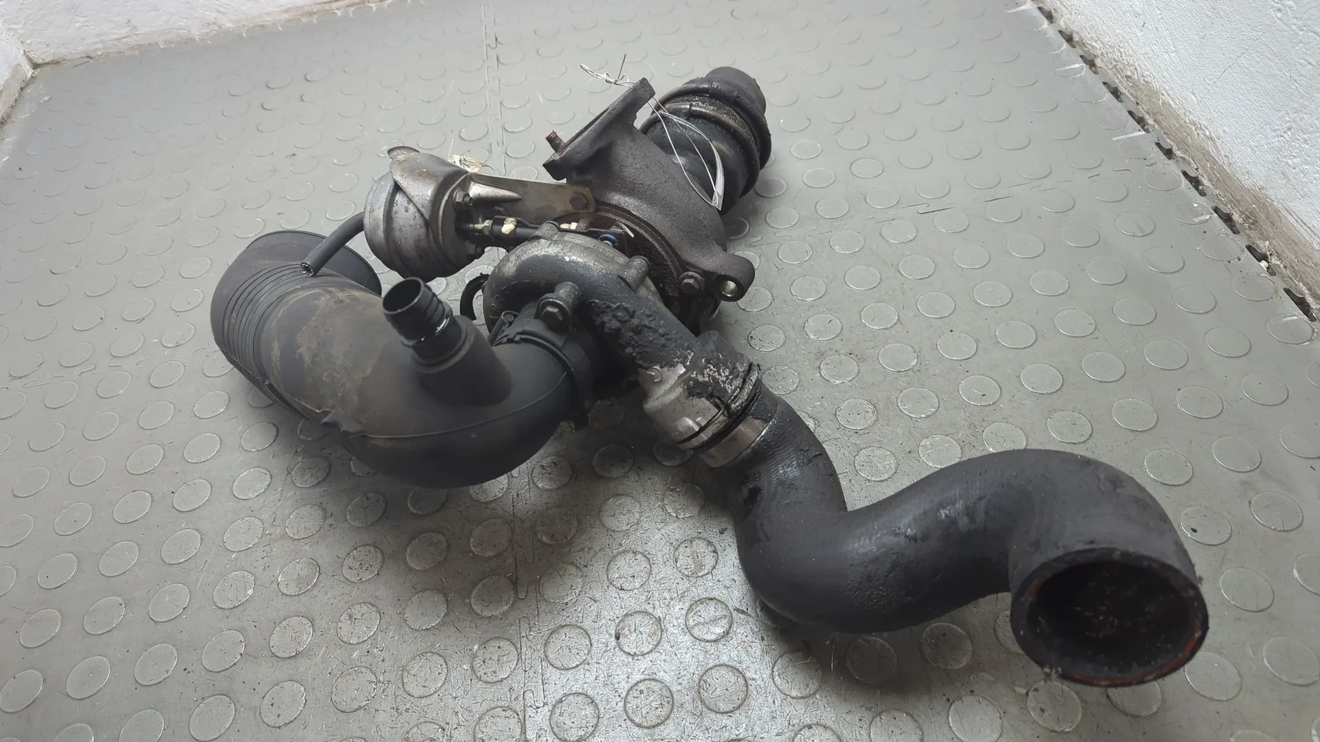 Турбина Audi A4 (B6) 2000-2006 КПП 6-ст.мех.(МКПП) AVF Дизель 1.9 л TDI