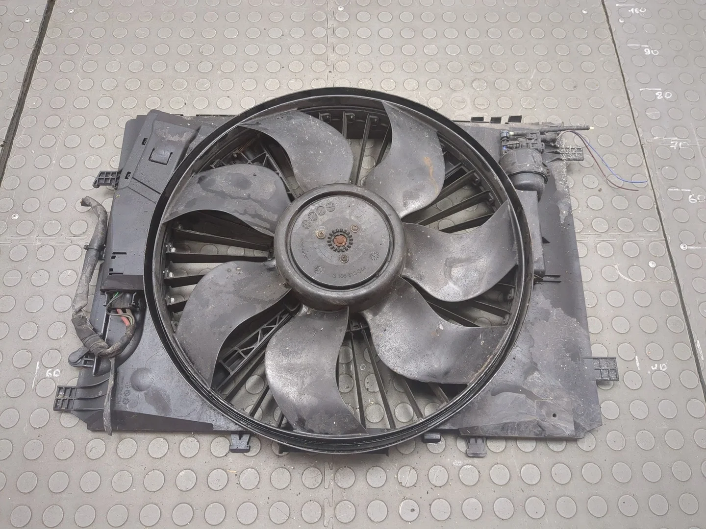 Вентилятор радиатора Mercedes-Benz C W204 2006-2015 КПП 6-ст.мех.(МКПП) OM 651.913 Дизель 2.1 л