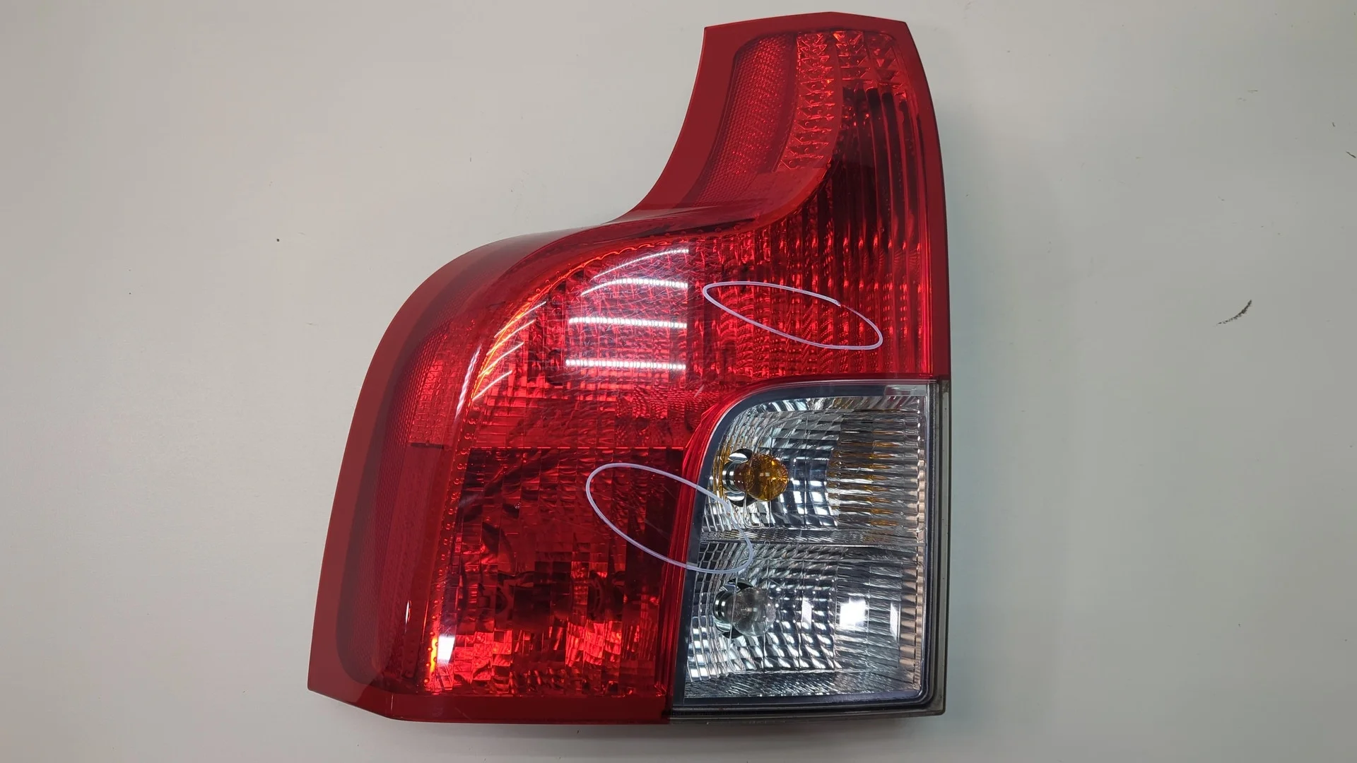 Фонарь (задний) Volvo XC90 2002-2014 КПП автомат (АКПП) B6324S Бензин 3.2 л Инжектор