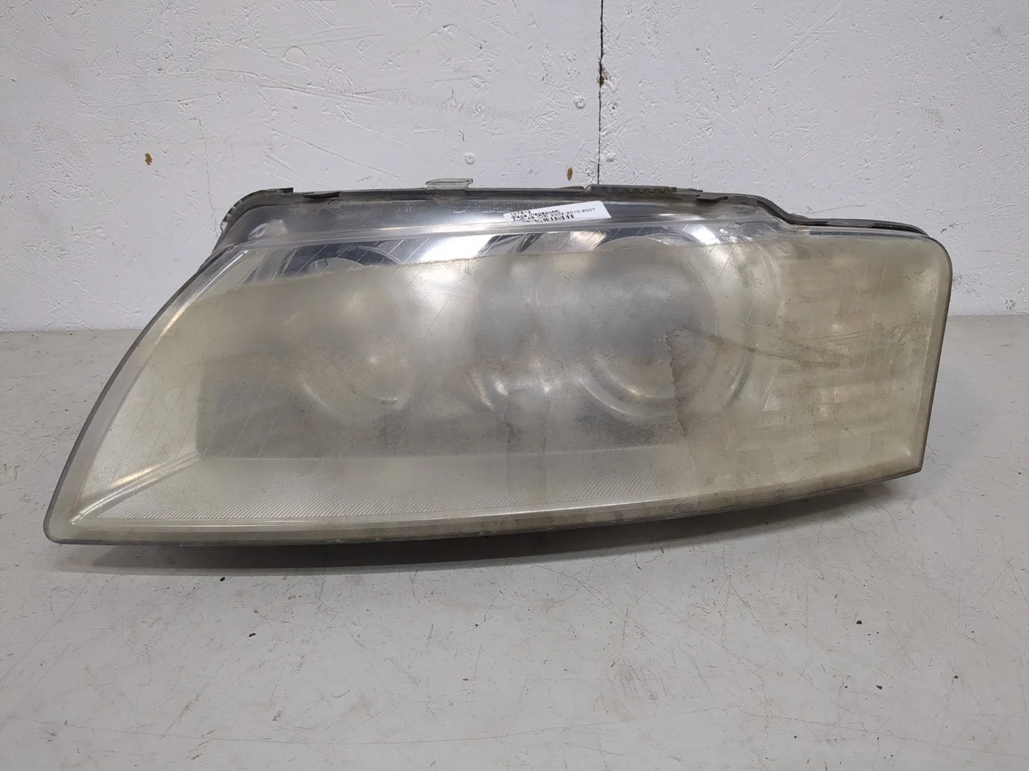 Фара (передняя) Audi A8 (D3) 2002-2010 КПП автомат 4х4 (АКПП) BVJ Бензин 4.2 л FSI