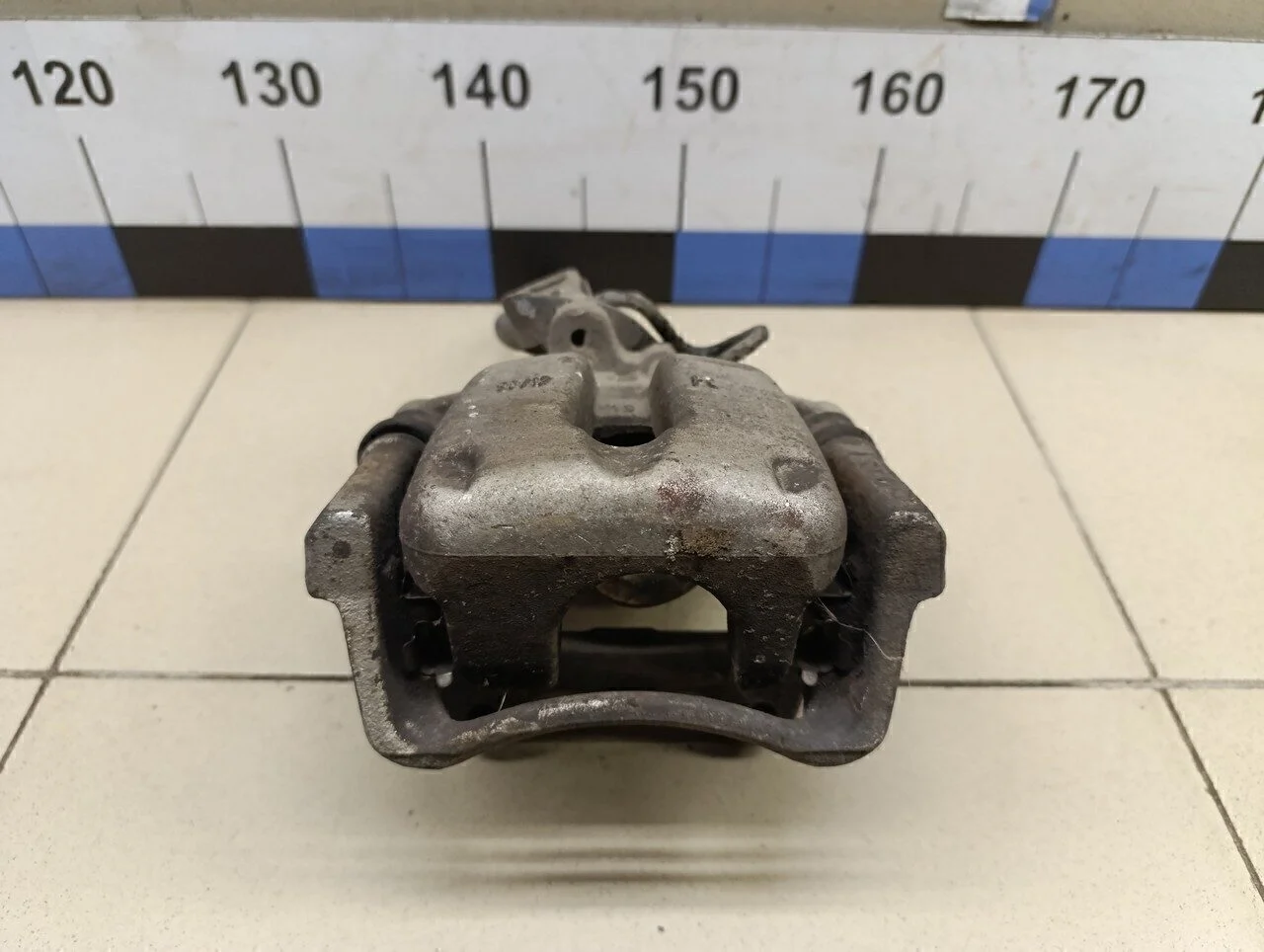 Суппорт задний правый Passat [B6] 2005-2010