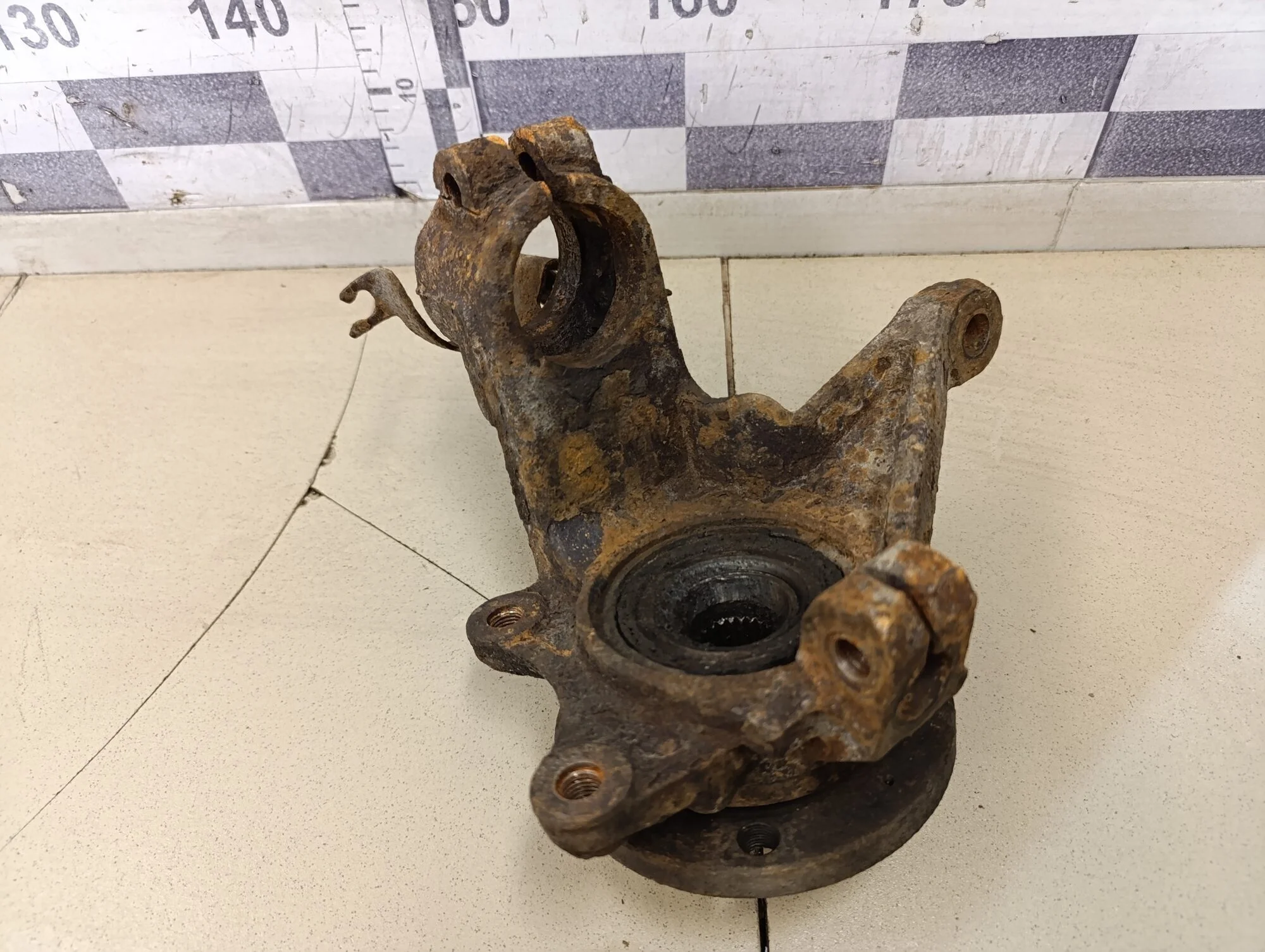 Кулак поворотный передний правый Berlingo(FIRST) (M59) 2002-2010