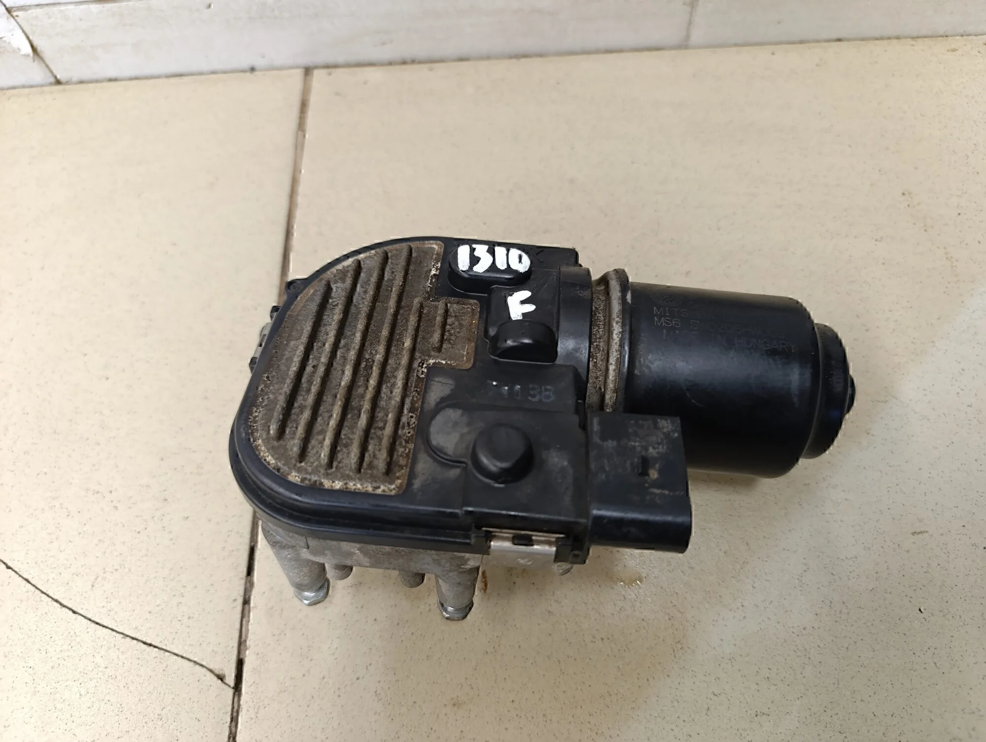 Моторчик стеклоочистителя передний Passat [B6] 2005-2010